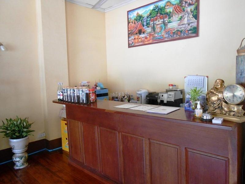 Rimvang Guesthouse لوانغ برابانغ المظهر الخارجي الصورة