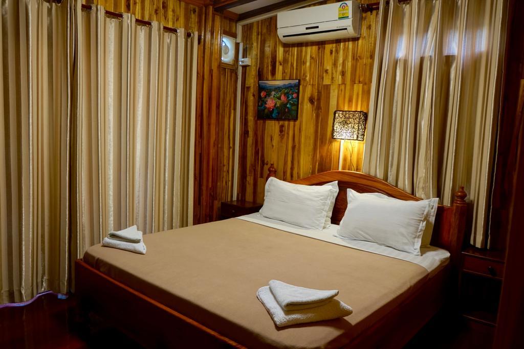 Rimvang Guesthouse لوانغ برابانغ المظهر الخارجي الصورة