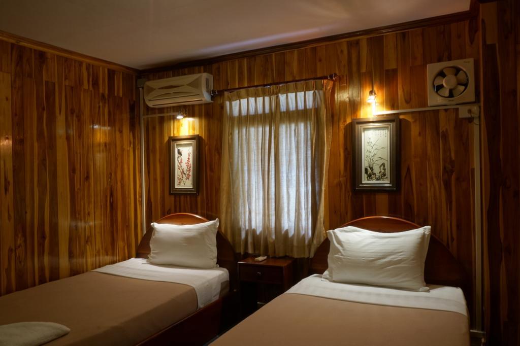 Rimvang Guesthouse لوانغ برابانغ المظهر الخارجي الصورة