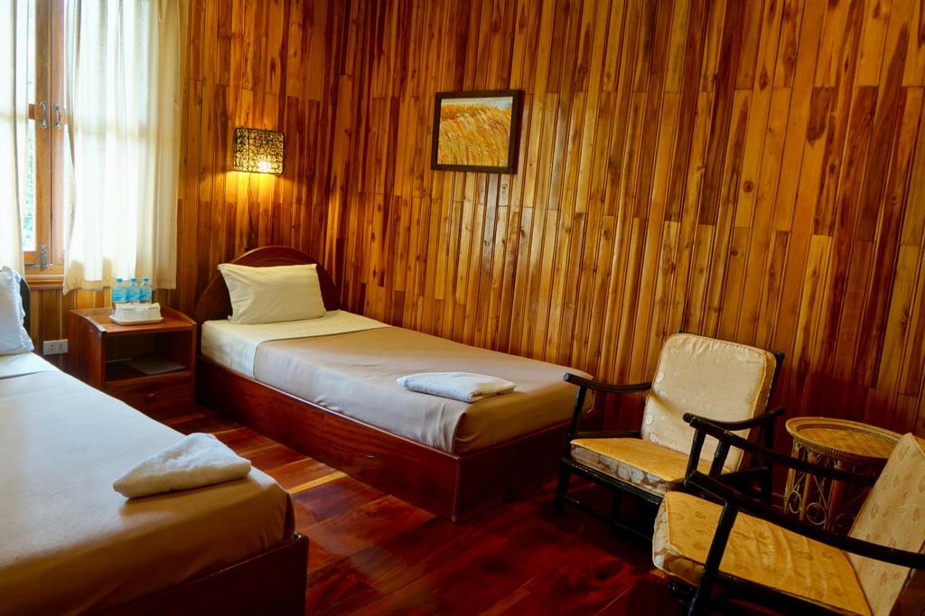 Rimvang Guesthouse لوانغ برابانغ المظهر الخارجي الصورة