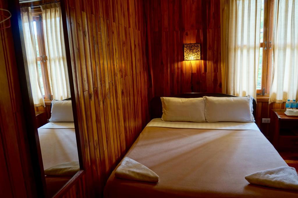 Rimvang Guesthouse لوانغ برابانغ المظهر الخارجي الصورة