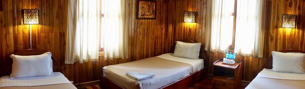 Rimvang Guesthouse لوانغ برابانغ المظهر الخارجي الصورة